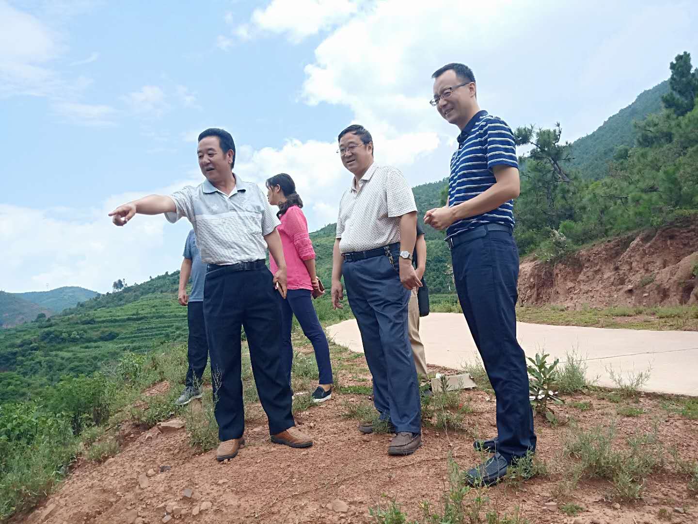 禄丰县人大常委会督察组到妥安乡督察河长制工作开展情况